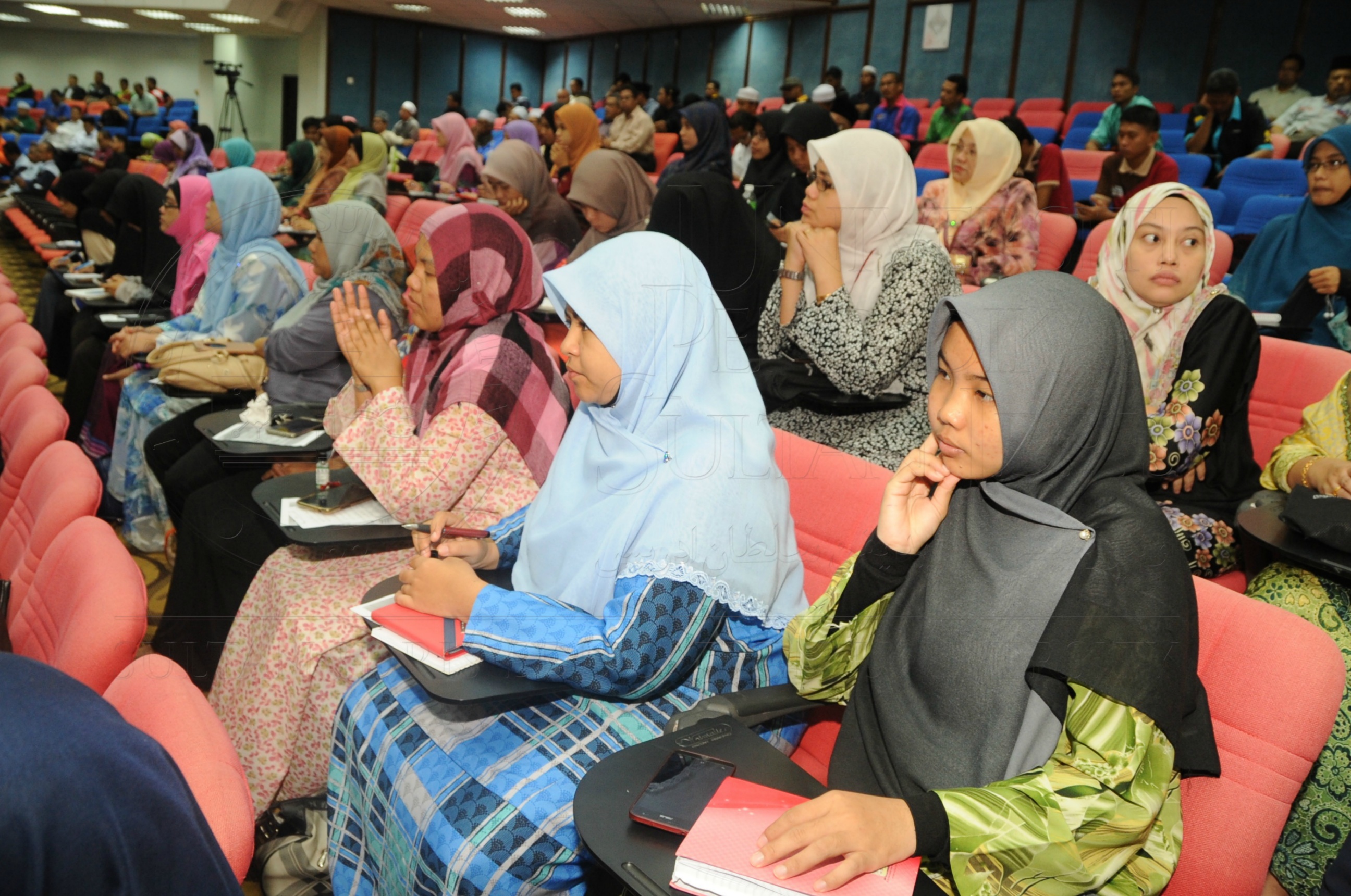 PRO 16 1 MAULIDUR HAS 7374